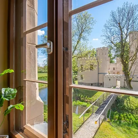 Jagdschloss Hotel 3*