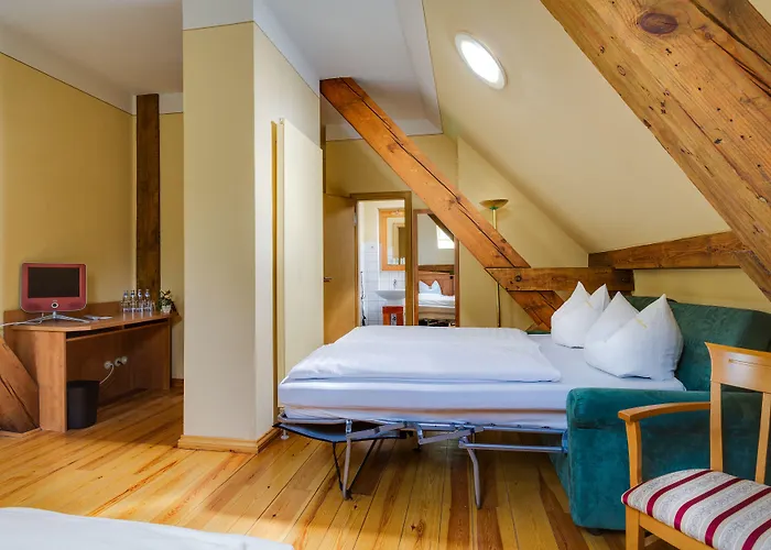 Jagdschloss Hotel 3*