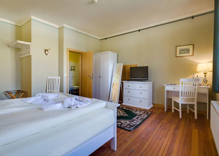 Jagdschloss Hotel 3*