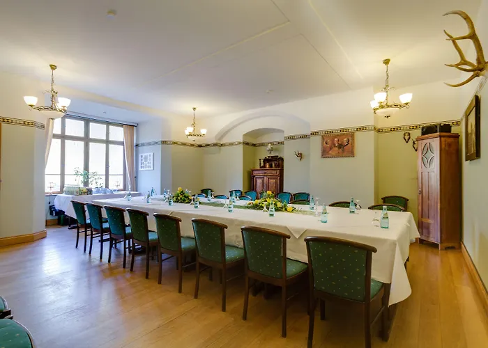 Jagdschloss Hotel 3*