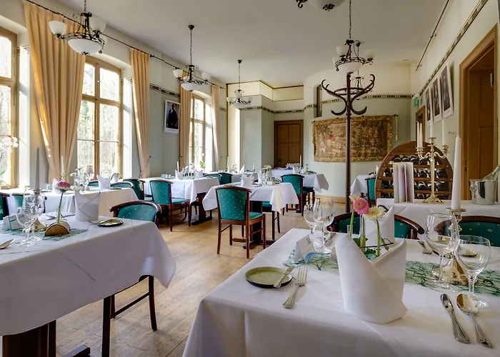 Jagdschloss Hotel 3*